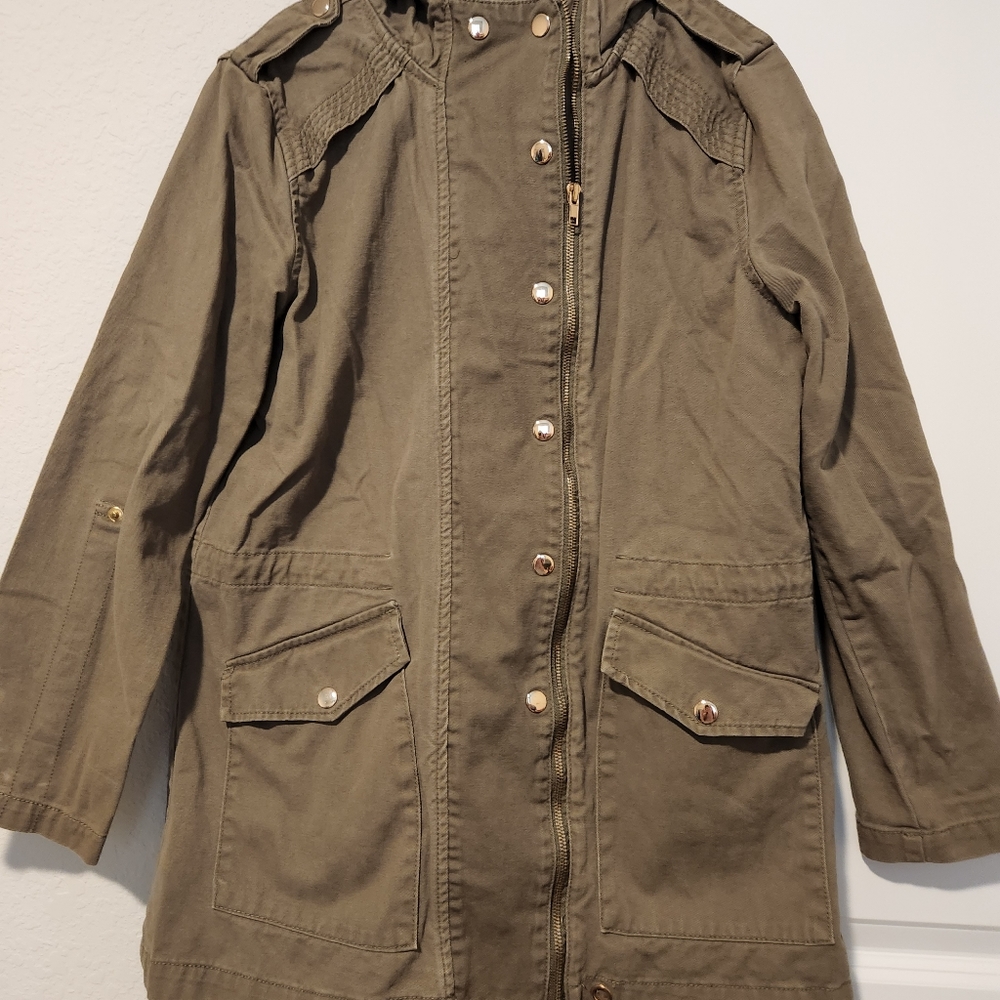Forever 21 parka Size Medium.